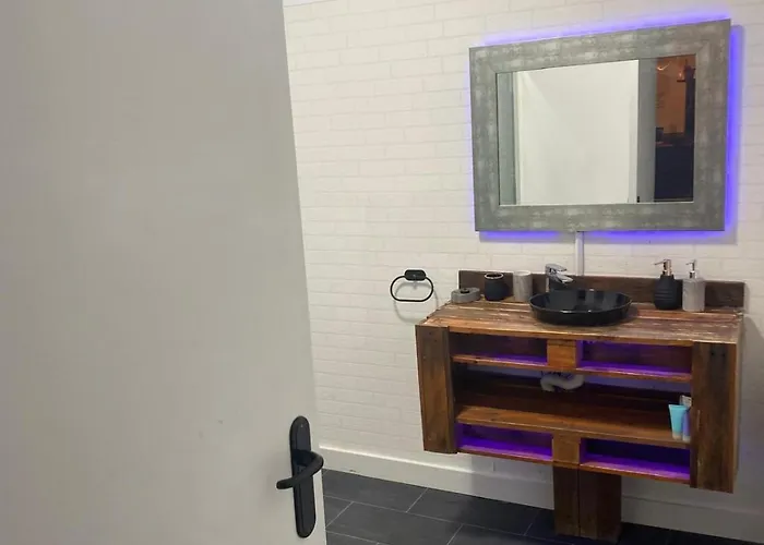 Шале House Льягостера